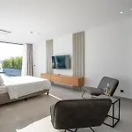 Aparthotel Akana Loft 4*
