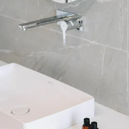 Akana Loft Apartahotel 4*