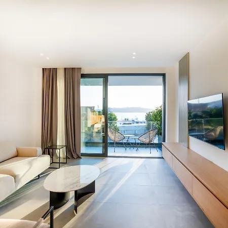 Apartahotel Akana Loft 4*