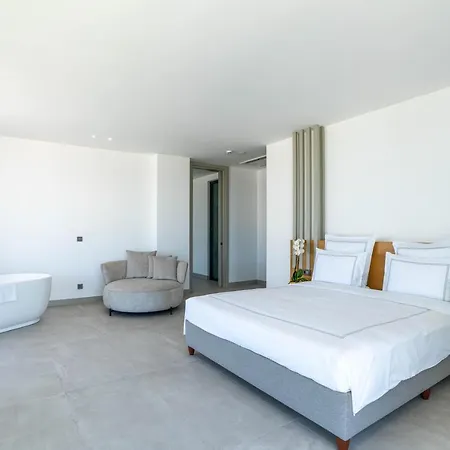 Akana Loft 4*