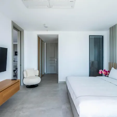 Akana Loft Aparthotel