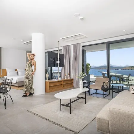 Akana Loft 4*